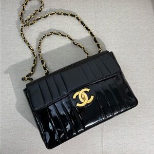 CHANEL Vintage Black Patent Leather Vertical Quilted Flap Bag GHW Jumbo